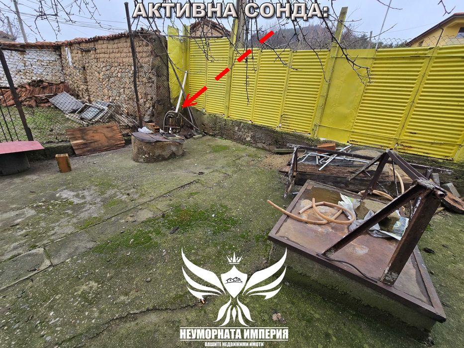 Продавам тристаен апартамент 128кв. с гараж, таван и изба в гр.Хисаря