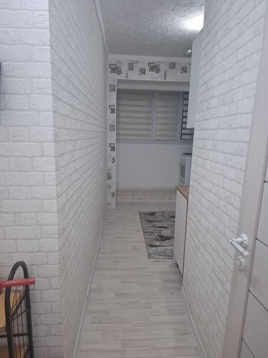 Продам 1 ком квартиру 28а мкр 10 д