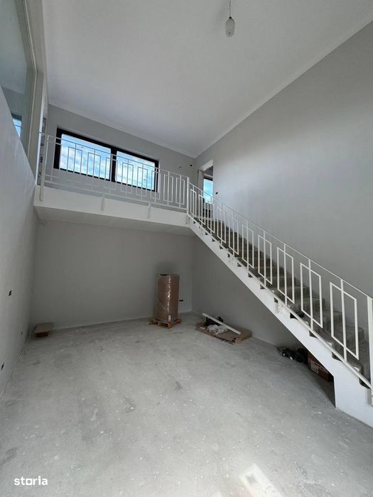 Proprietar Vand Casa TERMO  PASIVA capabila sa functioneze independent