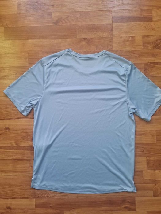 Tricou Nike Dri-Fit Running Mărimea M Albastru Deschis Swoosh Grafic