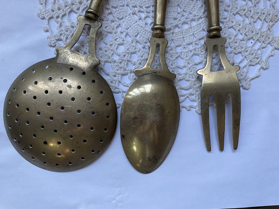 Красиви месингови прибори за готвене от Англия