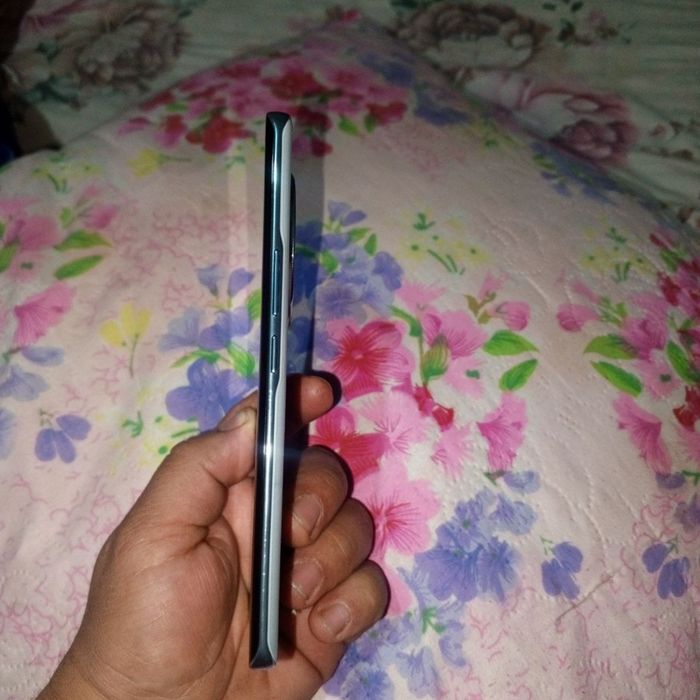 HONOR x9c sotiladi idial