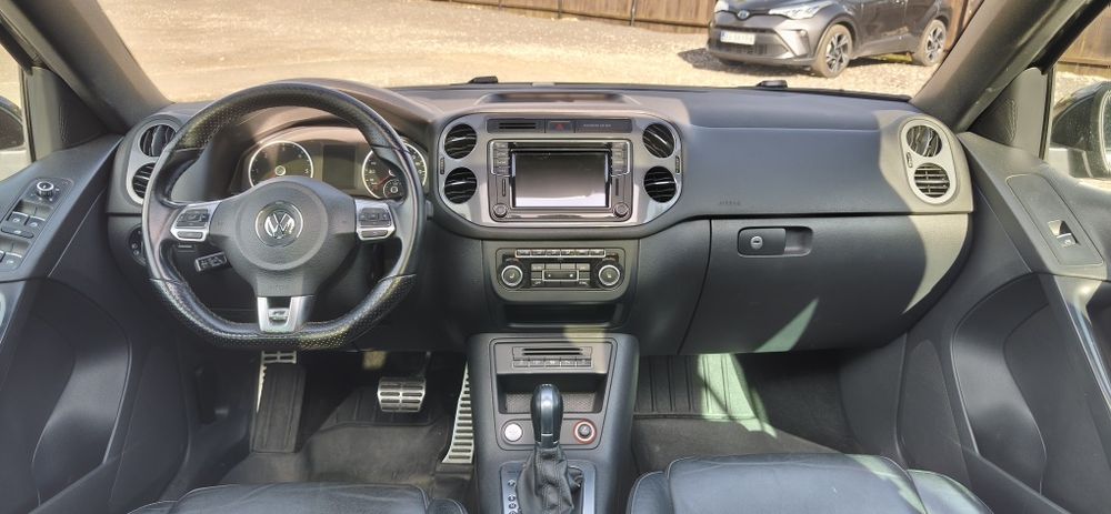 VW Tiguan 2.0 TDI R-Line | 177 CP | Trapă | Piele | CarPlay | Distribuție + Schimburi noi 2026