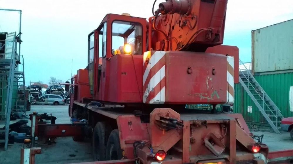 Preluam utilaje functionale , avariate , defecte , in orice stare