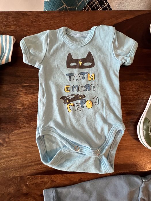 Костюм, боди, ромпър, шапки, буйки  бебе момче