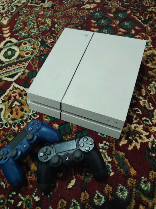PlayStation 4 yengidek