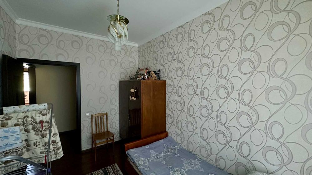 Продается 5-ти комнатная квартира на Карасу-1