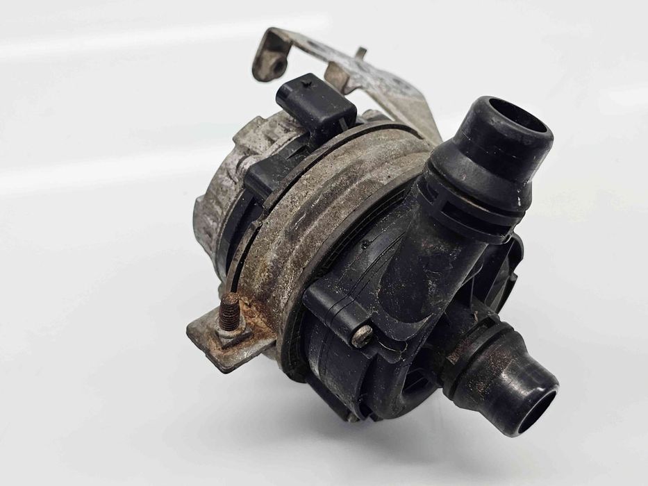 Pompa recirculare apa Mercedes Clasa C Combi (W205) [Fabr 2015-prezent