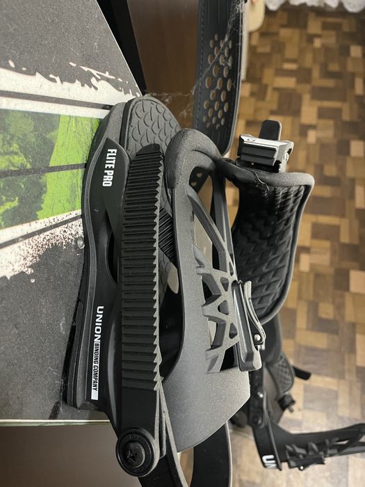 Сноуборд NS с автомати