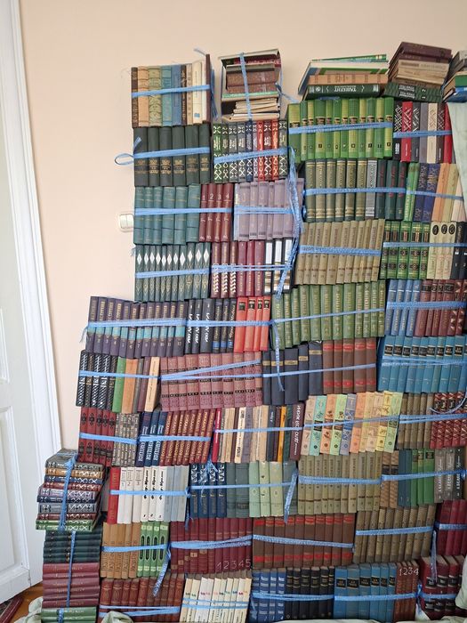 КСтарые книги продаются по выгодной цене