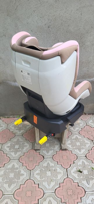 Детское автокресло изофикс