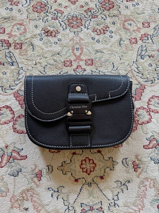 барсетки на застежке dior