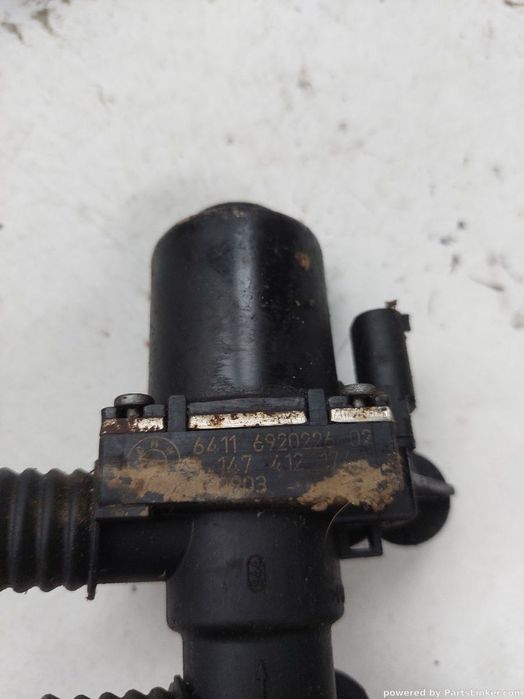 Pompa recirculare apa secundara BMW 5 (E60) [ 2001 - 2010 ] OEM 64116920226