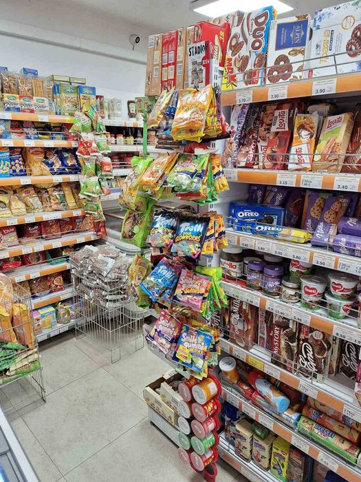 Двустранен островен /гондола/ стелаж- бял  НОВ НАЛИЧЕН