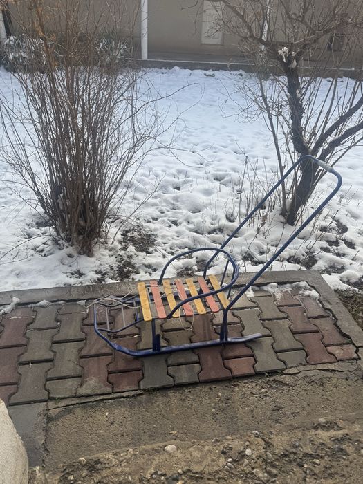 Саньки в отличном состояний