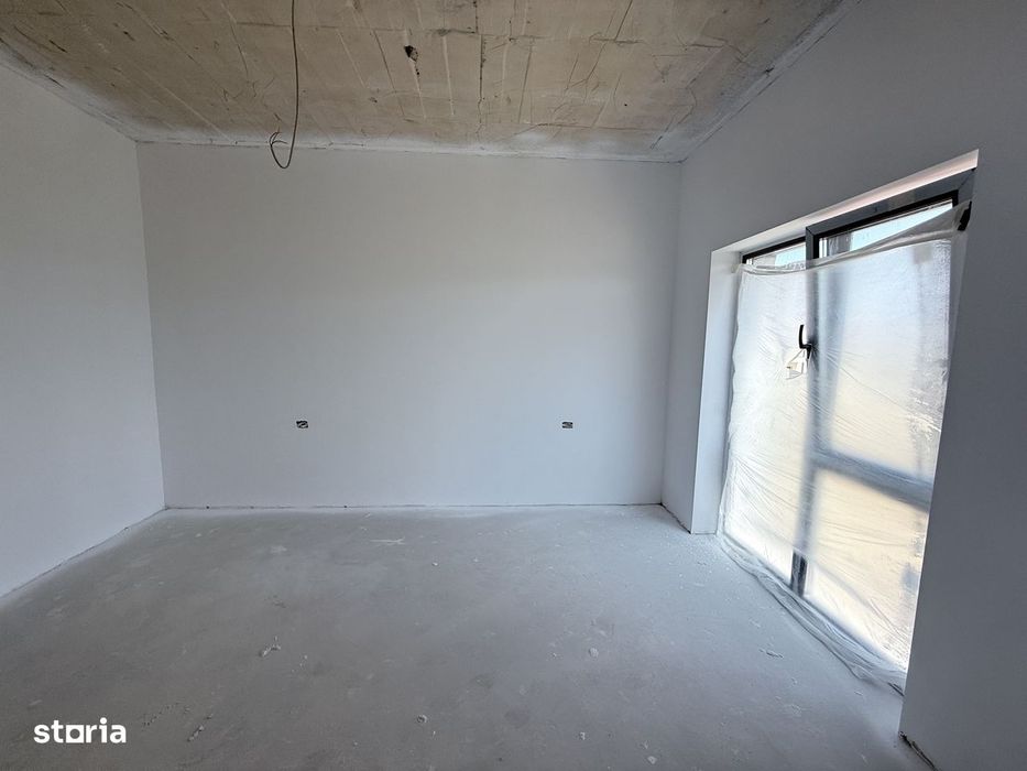 Duplex deosebit, 5 camere, curte generoasa, zona Safirului-Gladiolelor