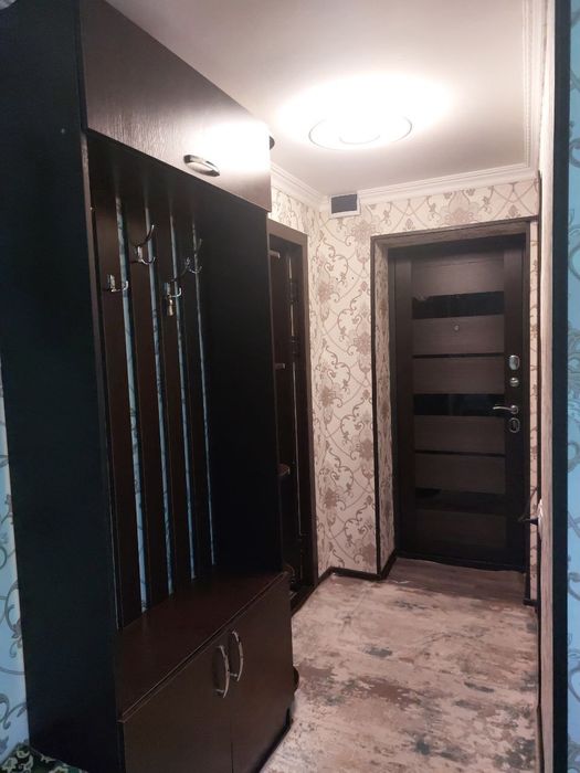 Uy sotiladi jihozlari bilan! Chirchiq shahar 3 xonali