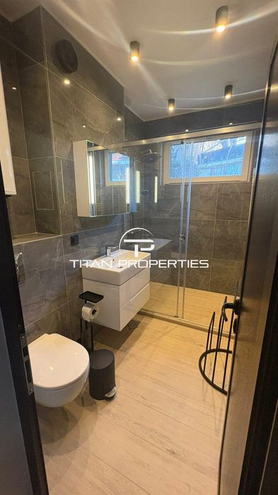 Дава се под наем Тристаен апартамент в Бургас, Център - 112 кв.м за 1047.03 € - Снимка #5