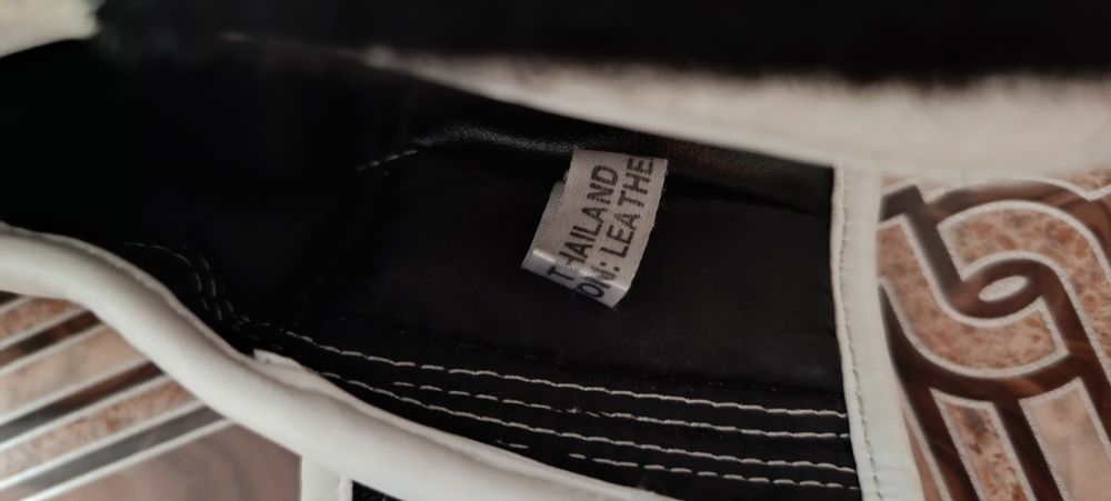 Перчатки боксерские