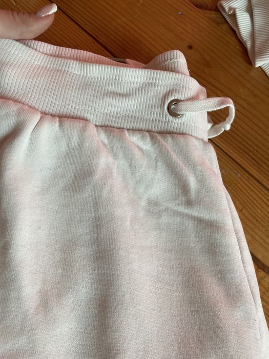 Дамски комплект на Guess