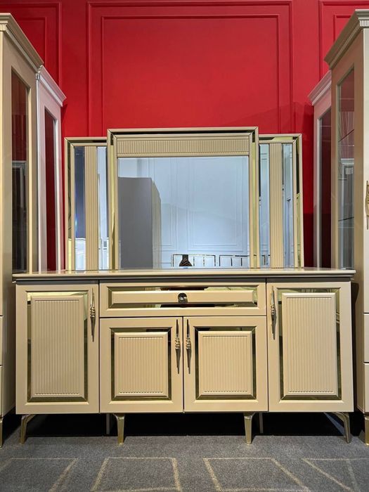 Пенал камод