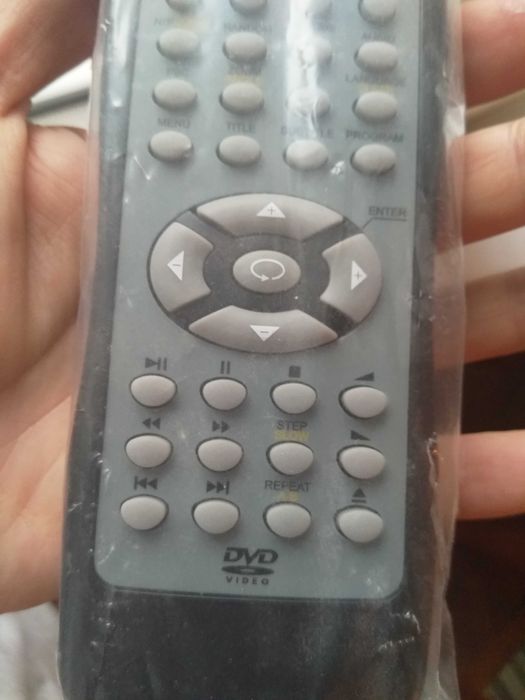 Универсално дистанционно за двд плейър