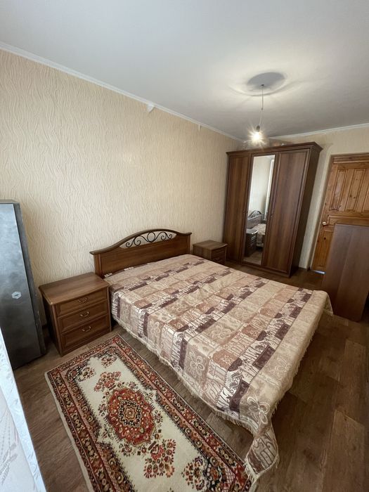 Продам спальный гарнитур