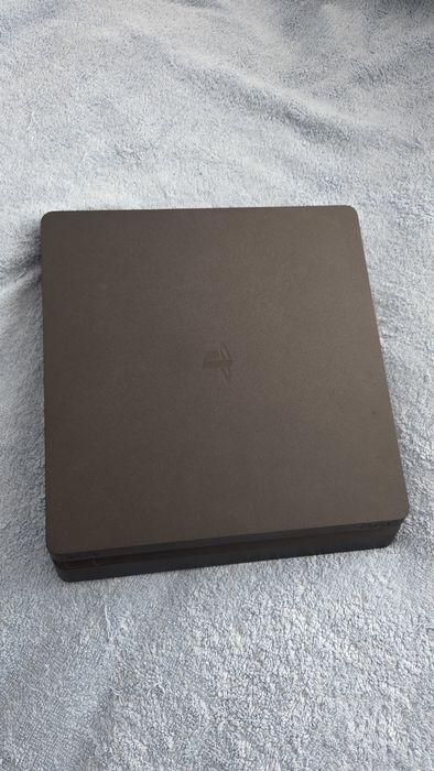 Продам пс4 slim 1tb