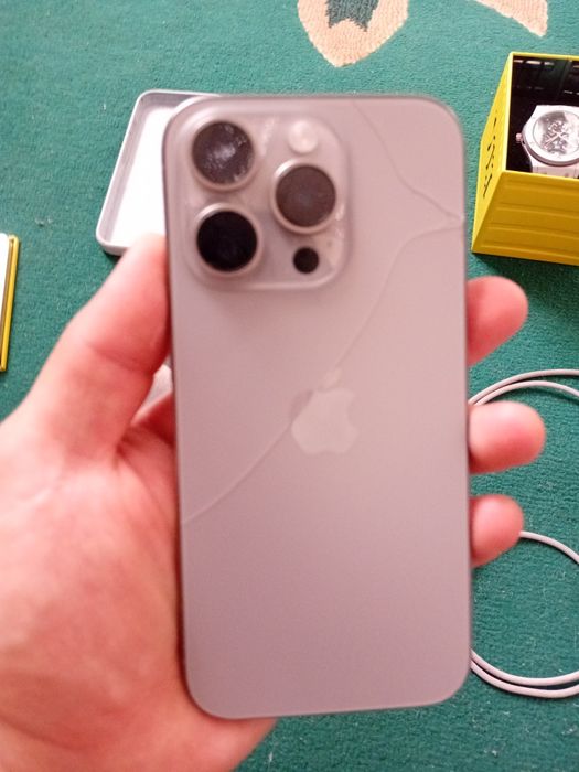 IPHONE15 PRO +подарок