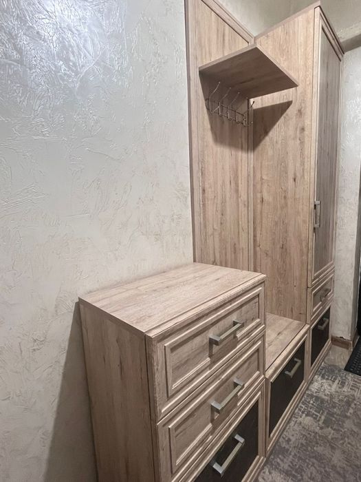 Продаётся шкаф в прихожую