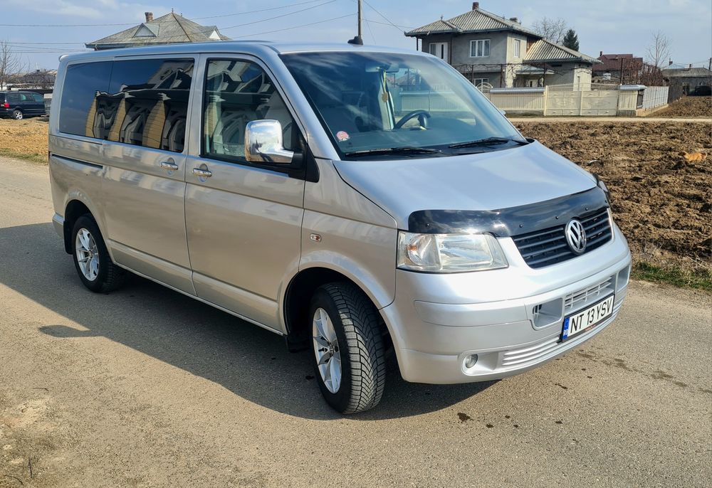 VW Transporter T5 2.5 Cutie automata Euro 4 8 locuri