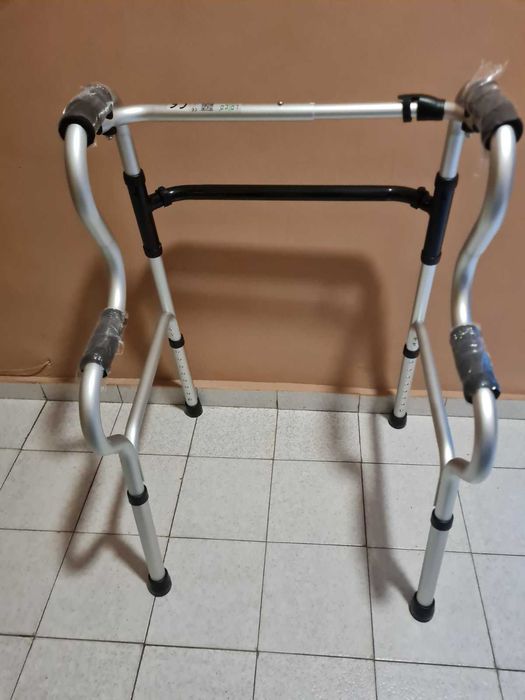 Проходилка за възрастни