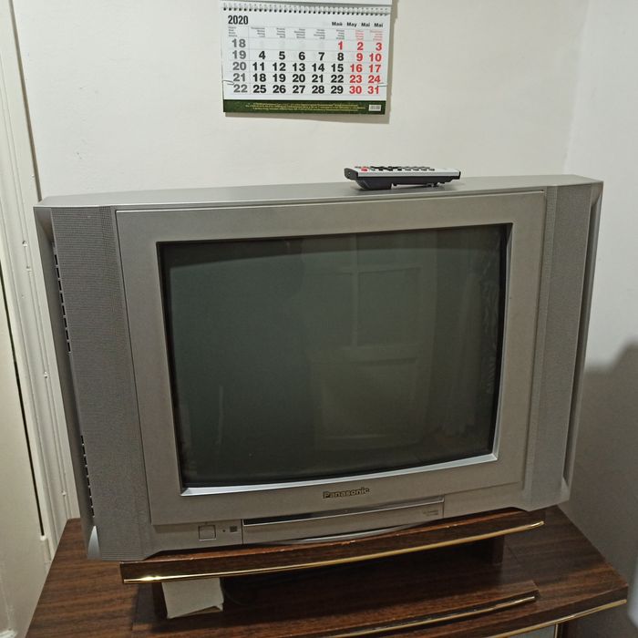 Телевизор Панасоник