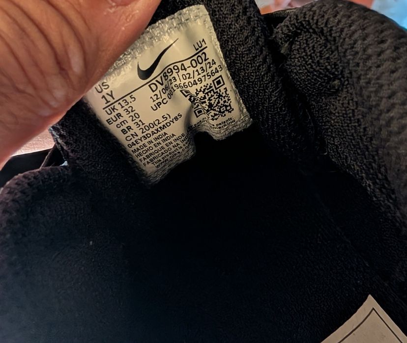 Adidași copii Nike Team Hustle 32