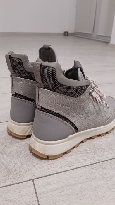 Ghete subtiri Ecco Exostrike, 39