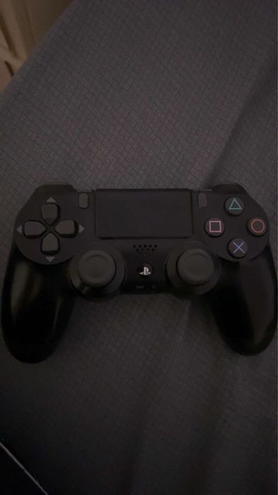 Vand Ps4 pro  +25 jocuri