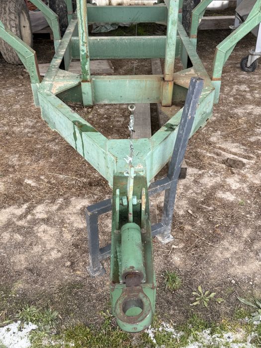 Vând remorcă de pădure