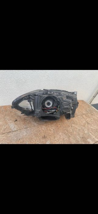 Far stânga xenon + LED BMW Seria 5 F11 F10