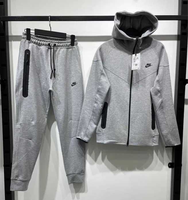 Trening Nike Tech Fleece, Model NOU 2025 -Calitate Premium baieti fete