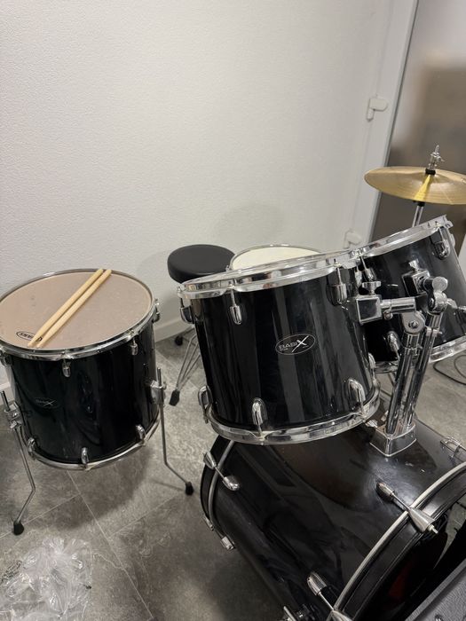 Set tobe cu scaun si pedala simpla inclusa