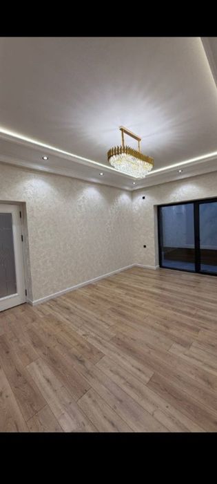 Евродом Эшонгузар 2.5 сотки 2 этажа 7 комнат