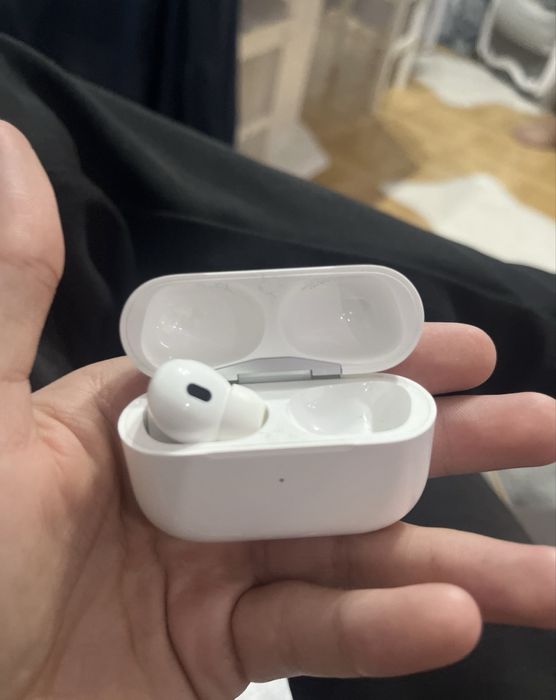 air pods 2 (doar o casca)