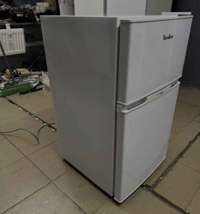 Отдам бесплатно мини холодильник