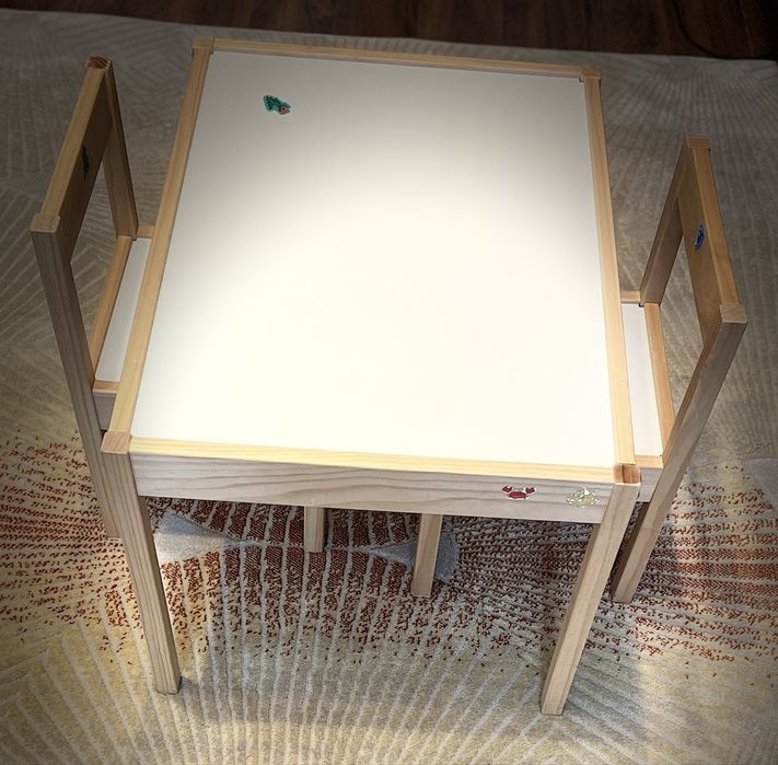 Masa pentru copii +2 scaune Ikea