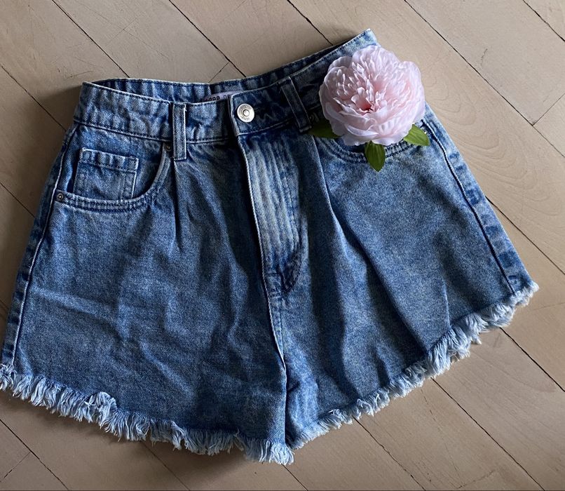 Pantaloni Scurți Cropp denim- XS