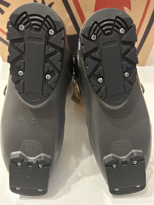 Clapari pentru barbati marime 28,5 sau 42,5/43 noi/nefolositi