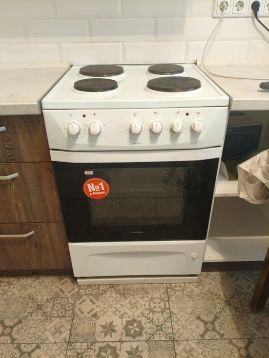 Продам электрическую плиту в хорошем состоянии.