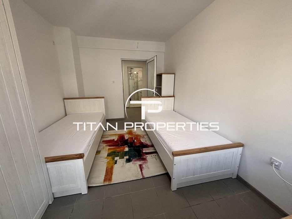 Дава се под наем Тристаен апартамент в Бургас, Център - 100 кв.м за 714 € - Снимка #7