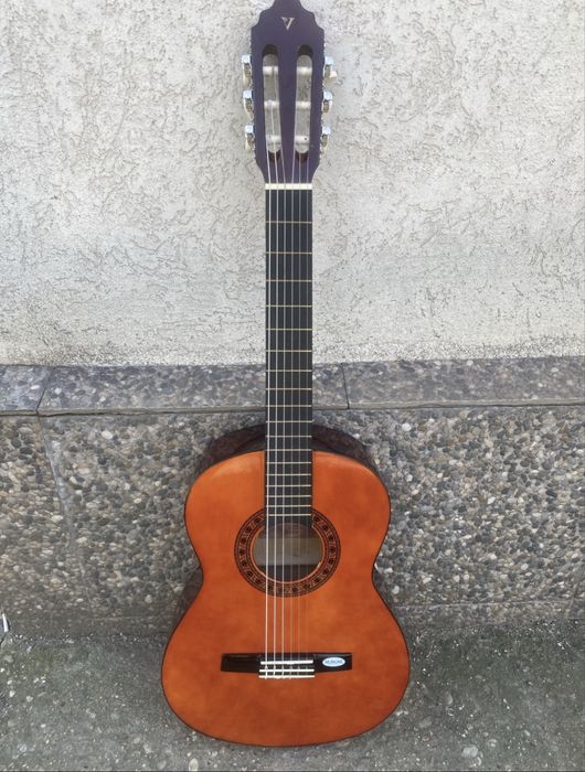 Valencia  CG 160