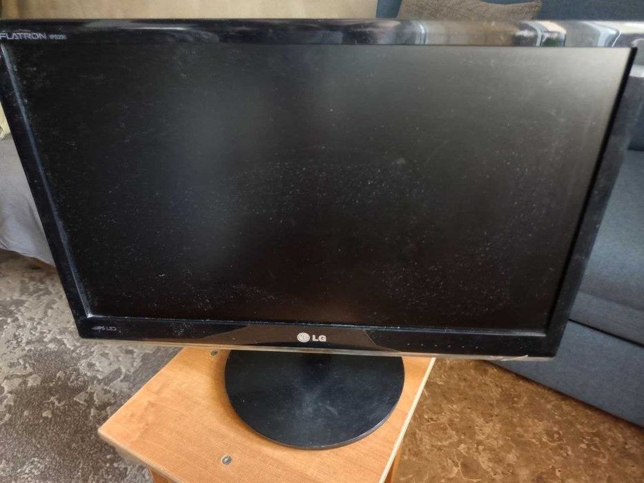 Монитор LG 23 дюйма